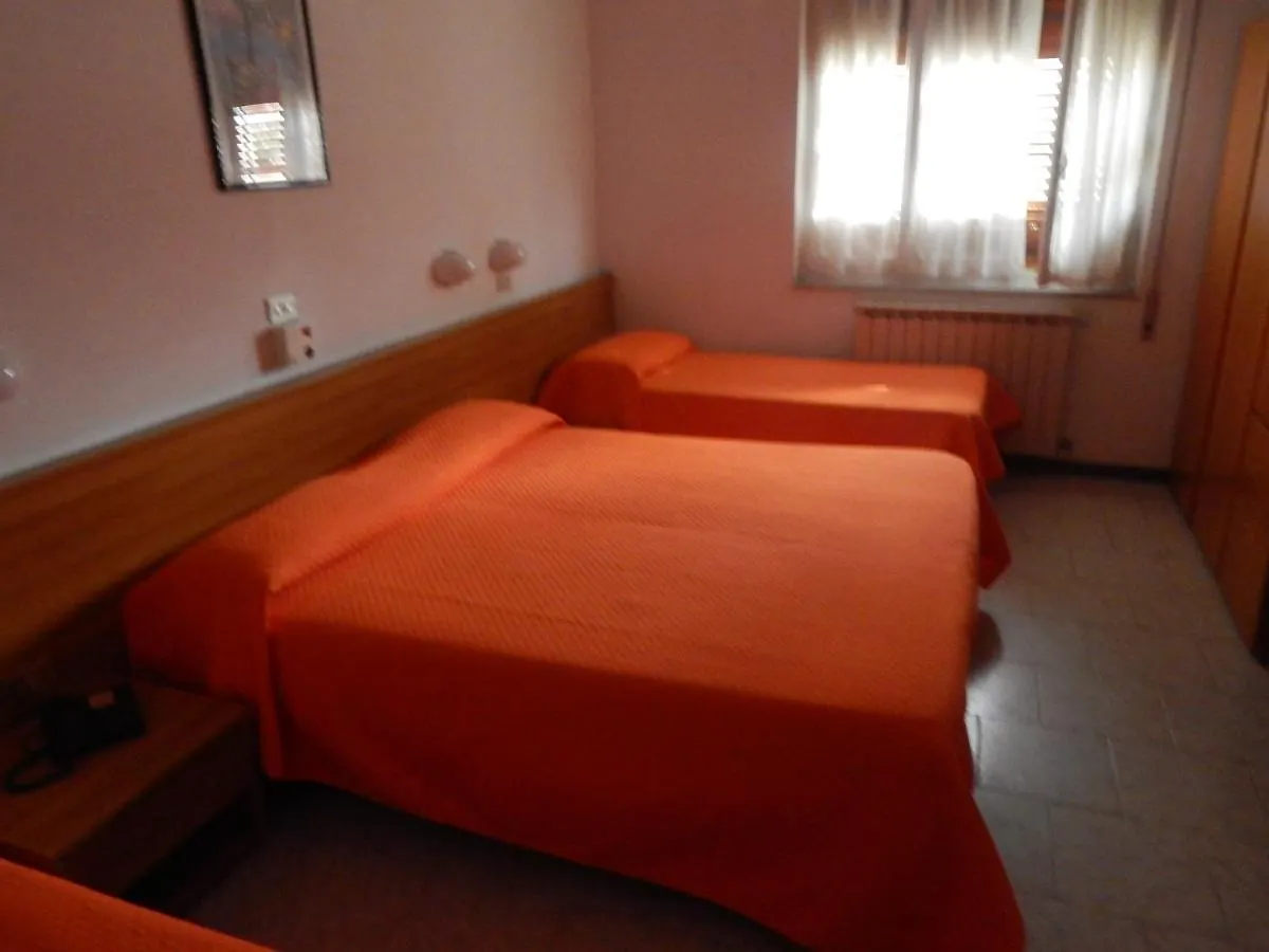 Hotel Milano Loano 2*,